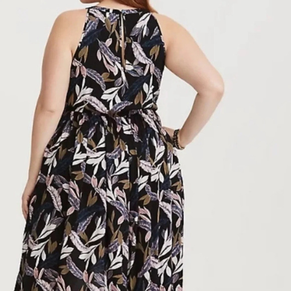 Torrid Challis high neck sleeveless high low dress, size large - Picture 2 of 3